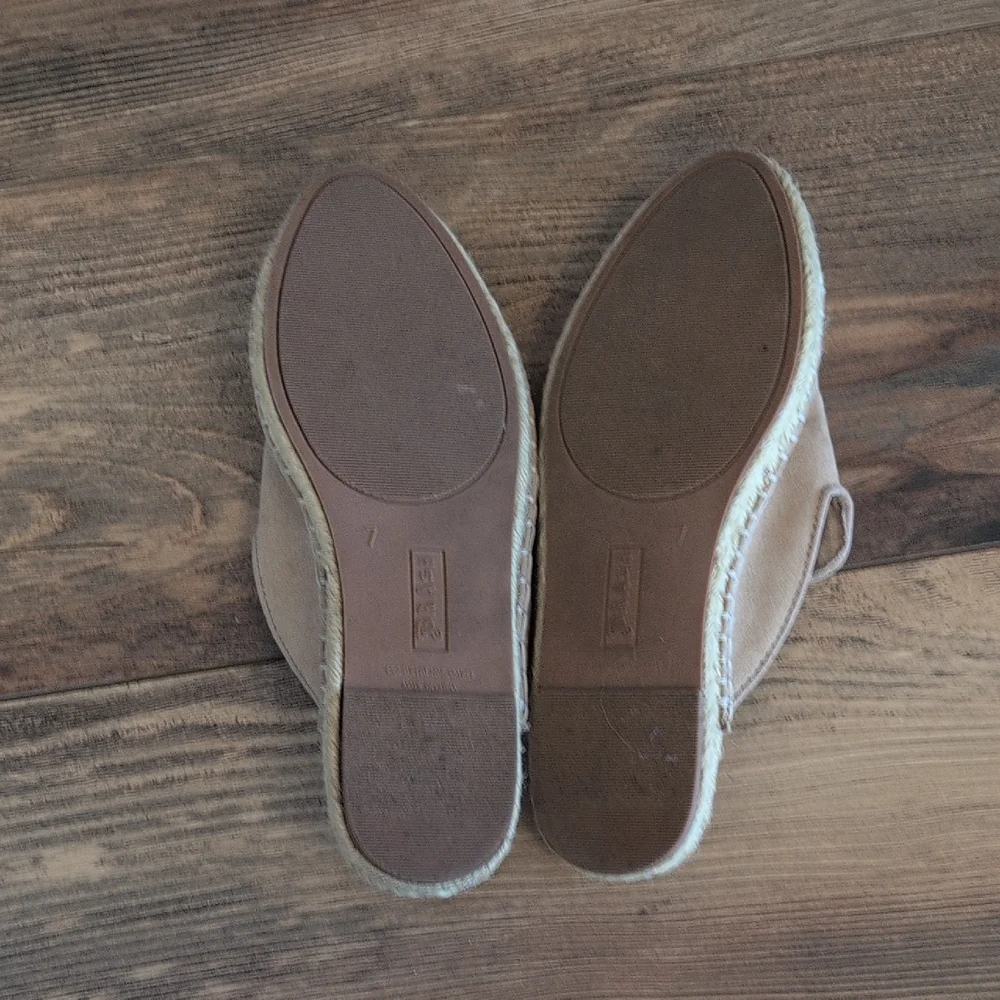 Brash Beige Suede Slip-On Espadrille Slide Mules 7        AB150